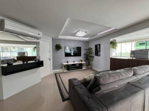 COD 230 Apartamento Meia Praia Rua do Shopping